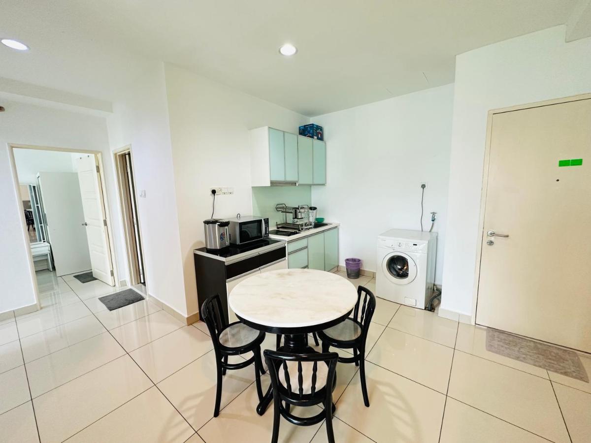 ג'ורג' טאון Cozy Seaview Penang Homestay @ Gurney Pulau Pinang מראה חיצוני תמונה